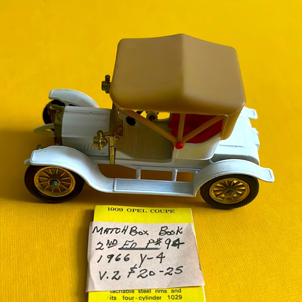 Vintage MatchBox 1966 1909 opel coupe